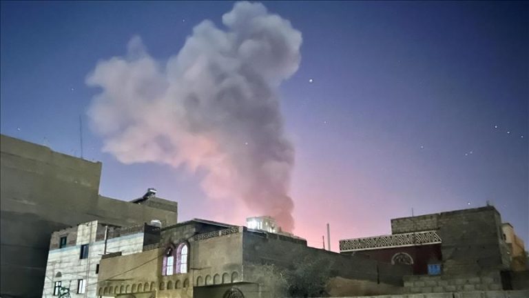 جماعة الحوثي تعلن عن تصعيد جديد في الضربات الجوية الأمريكية على شمال اليمن