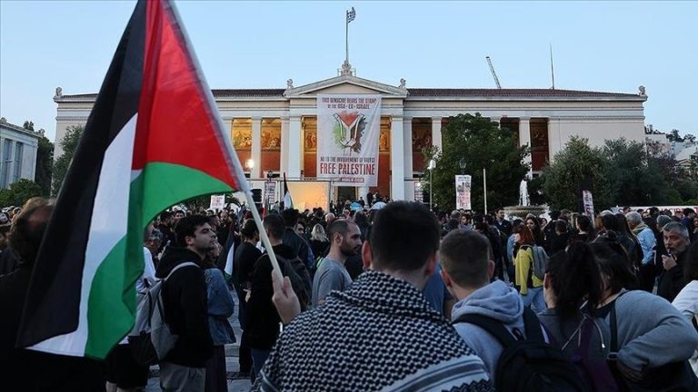 احتجاجات عمالية في اليونان ضد الإبادة الجماعية في غزة