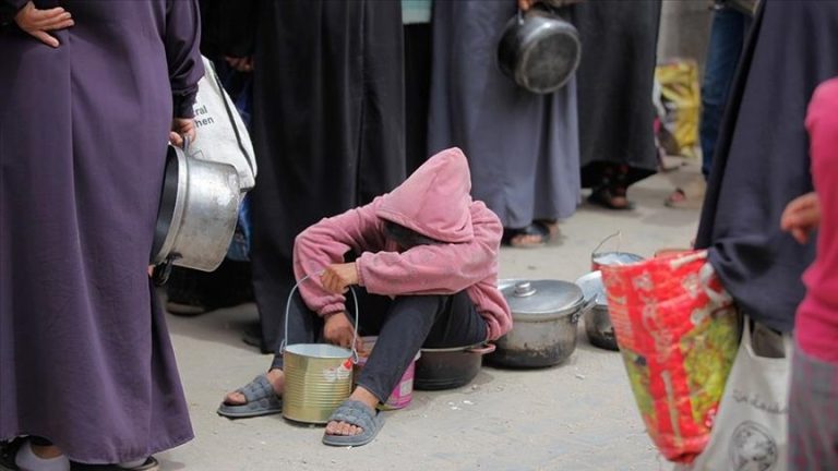المكتب الإعلامي الحكومي بغزة يطالب قمة بغداد بخطوات عملية لكسر الحصار ووقف الإبادة الجماعية