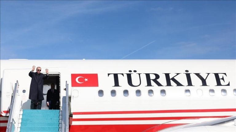 أردوغان يصل تيرانا للمشاركة في القمة السادسة للمجموعة السياسية الأوروبية تحت شعار أوروبا جديدة في عالم جديد