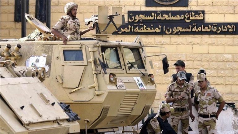 مصر.. النيابة تخلى سبيل 105 من المحبوسين احتياطيًا في قضايا الرأي