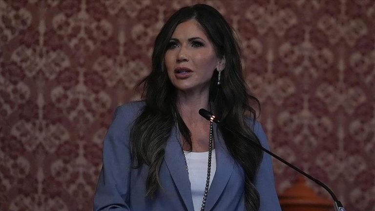 كريستي نويم تؤكد دعم ترامب لإسرائيل بعد الهجوم الإرهابي في واشنطن