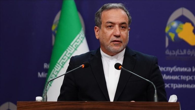 إيران تؤكد استعدادها للتوصل إلى اتفاق متوازن مع الولايات المتحدة في افتتاح “منتدى طهران للحوار”