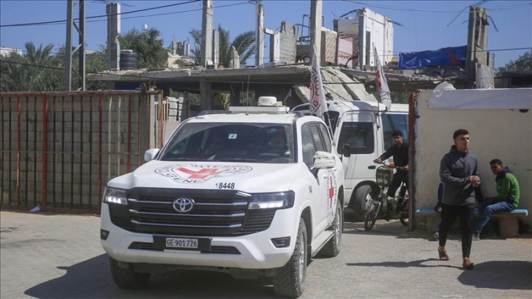 إسرائيل تفرج عن 11 أسيراً فلسطينياً بعد شهور من المعاناة في محرقة غزة