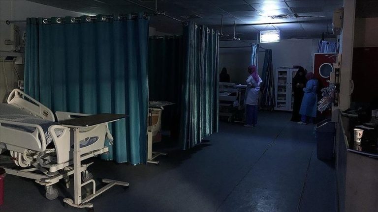 الجيش الإسرائيلي يحاصر المستشفى الإندونيسي في جباليا بالطائرات المسيرة