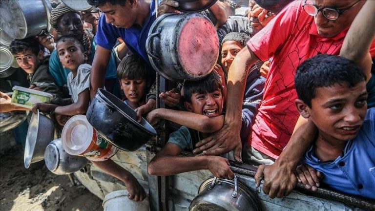 الأونروا تحذر من تفاقم الأضرار على حياة الفلسطينيين جراء إطالة الحصار الإسرائيلي على غزة