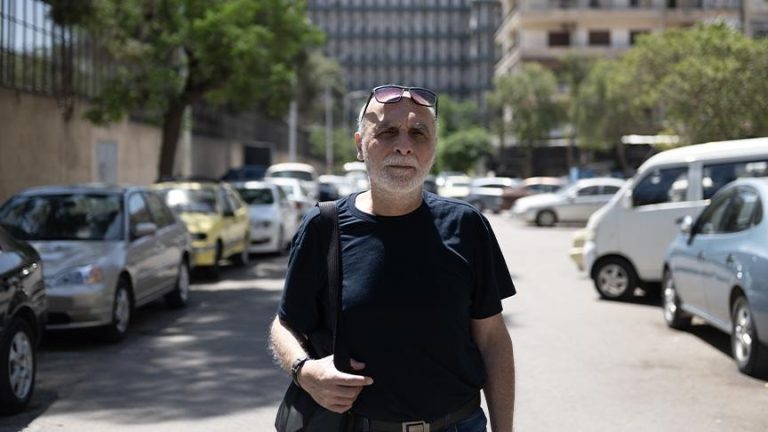 الطيار السوري رغيد أحمد الططري يروي لحظة التحرر بعد 43 عامًا في السجون: “شعرت أن هذه الأرض وطني”