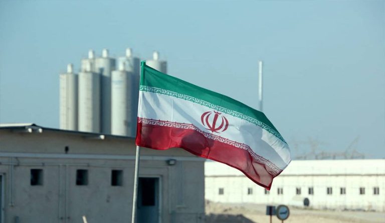إيران تؤكد حقها المشروع في الرد على العدوان الإسرائيلي وتؤكد أهمية التخصيب النووي