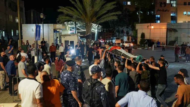 اعتداء مسلح لمستوطنين على بلدة كفر مالك قرب رام الله يُسفر عن 3 قتلى و7 جرحى