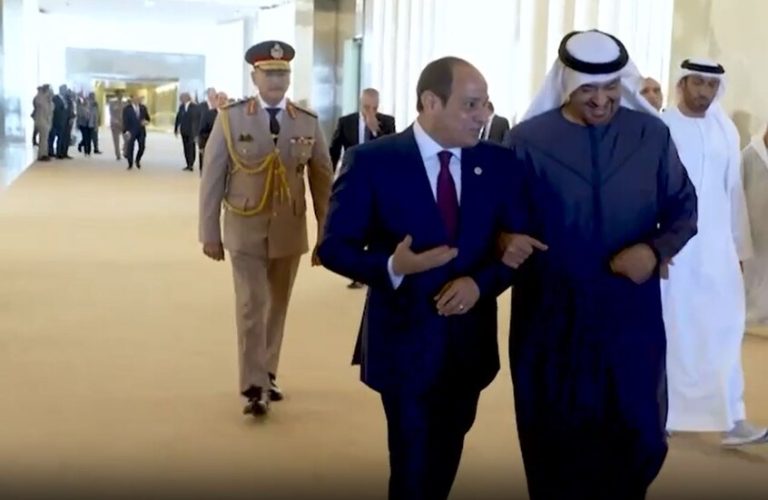 ما الذي جرى في اللقاء بين السيسي وبن زايد في قصر الشاطئ بأبو ظبي؟