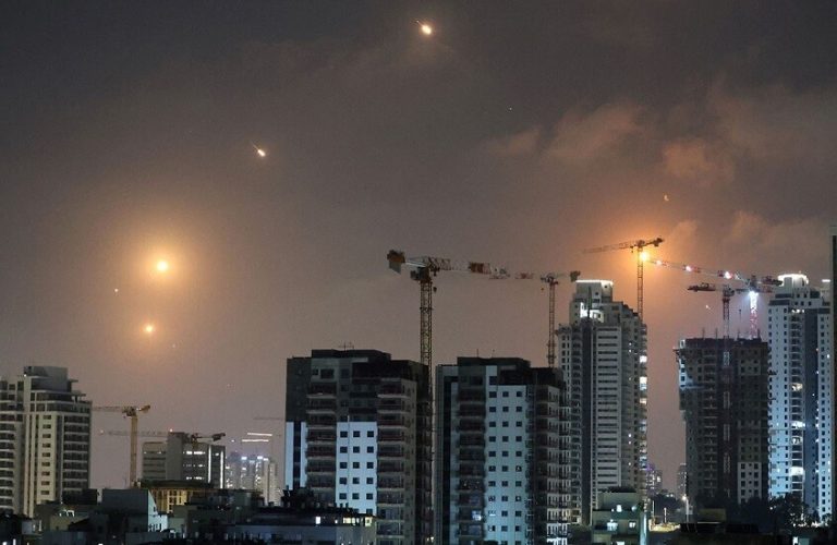 إيران تشن هجوما صاروخيا جديدا على إسرائيل
