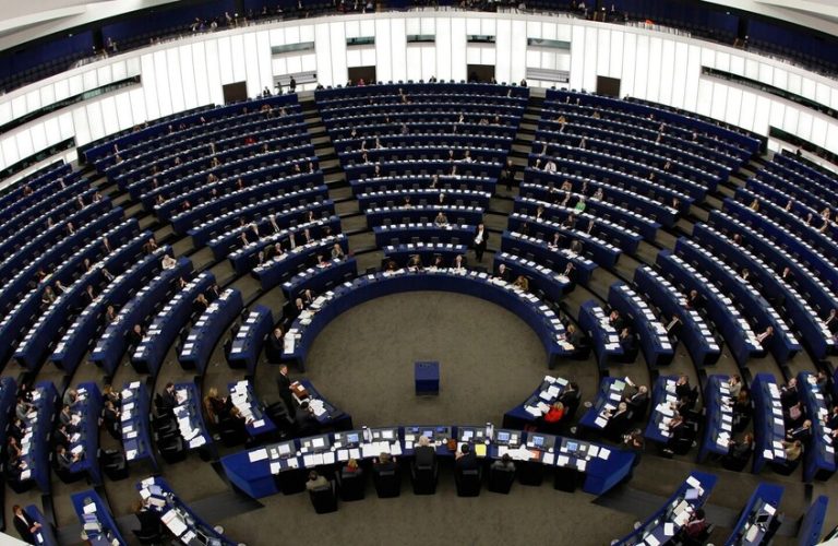 البرلمان الأوروبي يعتمد بشكل نهائي تقديم حزمة مساعدات مالية لمصر