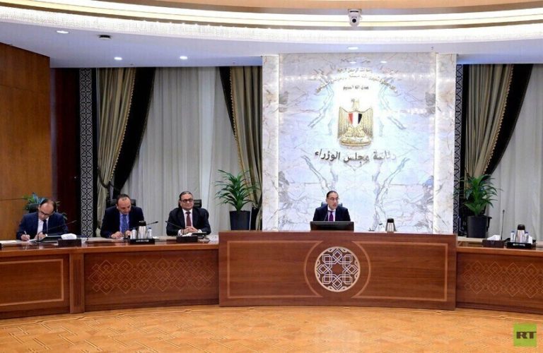 مصر: المنطقة ستبقى على حافة النار طالما لم تحل القضية الفلسطينية