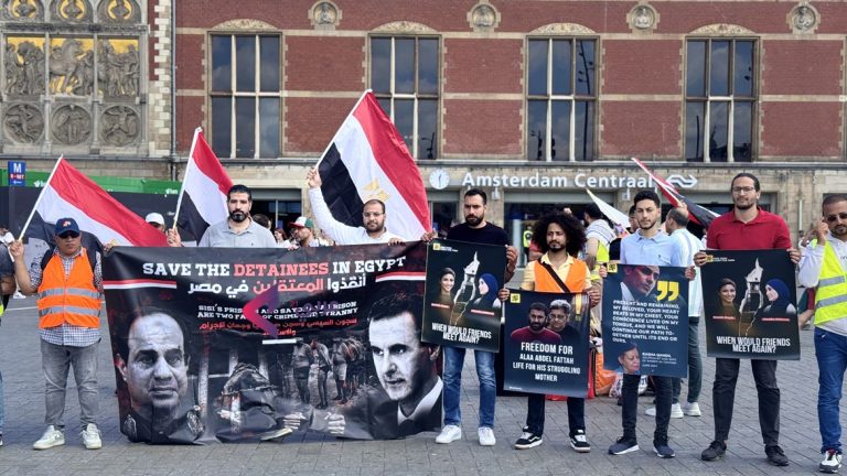 الشعب المصري لن ينسى..وقفة احتجاجية في هولندا في الذكرى الـ12للانقلاب العسكري