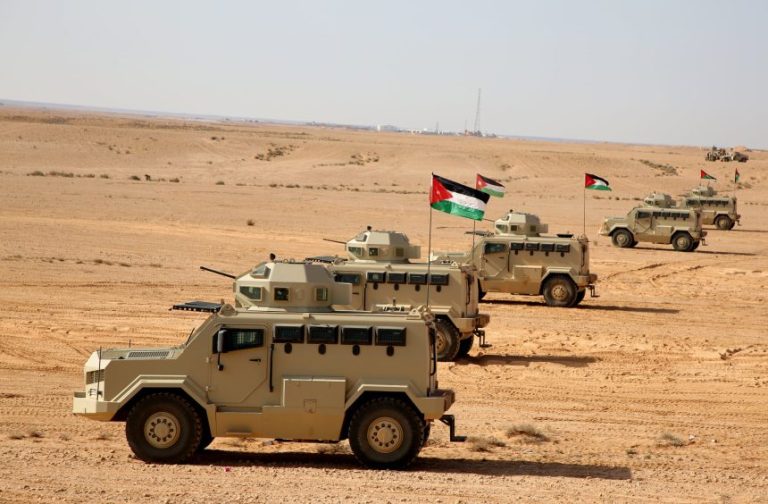 الجيش الأردني: طلعات جوية مكثفة لرصد أي اختراق للمجال الجوي بعد اعتراض صواريخ ومسيرات