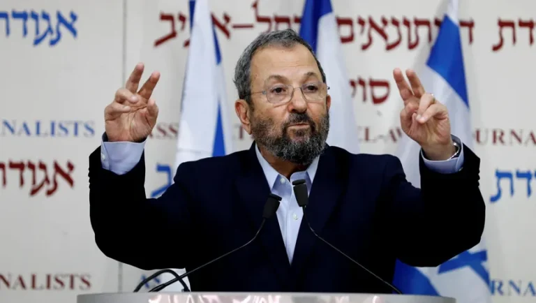 إيهود باراك يفجر مفاجأة: لم ندمر النووي الإيراني ويحذر من حرب استنزاف.. ويدعو لحل سياسي لغزة
