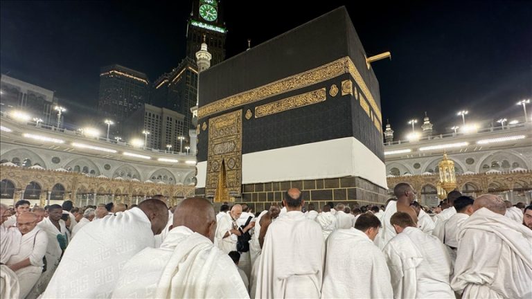 وزارة الداخلية السعودية تعلن إعادة أكثر من 75 ألف مخالف لأنظمة الحج ضمن حملة “الحج بلا تصريح”