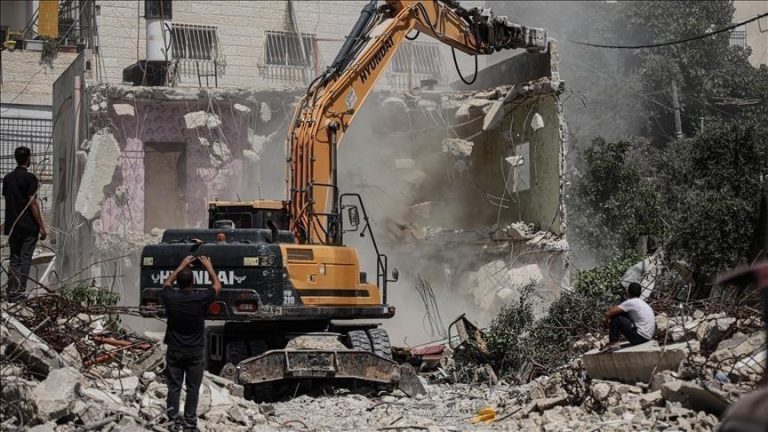 إسرائيل تهدم 104 مبانٍ جديدة بمخيم طولكرم وتحذيرات من كارثة إنسانية
