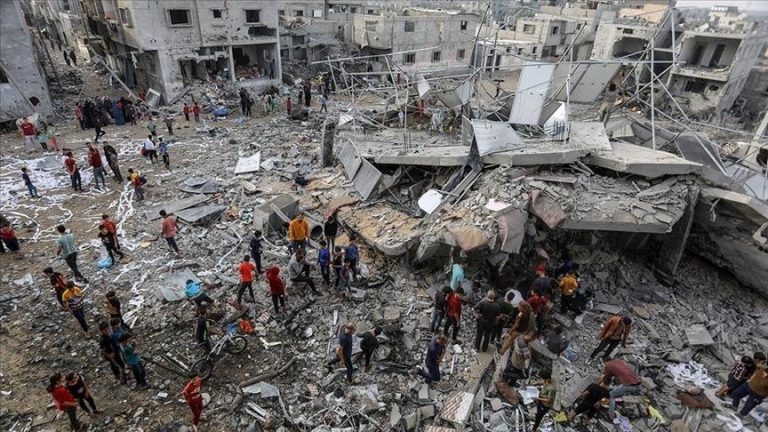 مسؤول في إدارة بايدن يعترف  ويقر بجرائم حرب إسرائيلية في غزة