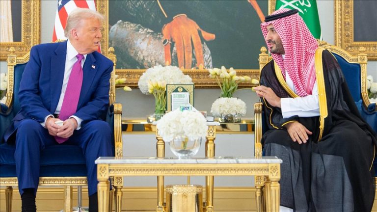 ولي العهد السعودي يبحث مع ترامب العدوان الإسرائيلي على إيران ويدعو إلى خفض التصعيد