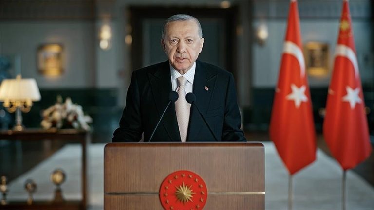 الرئيس أردوغان يهنئ المسلمين بعيد الأضحى المبارك