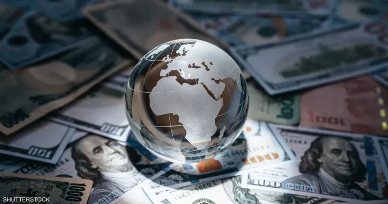 الاضطرابات الإقليمية تعصف بالاقتصاد المصري وتوقف إمدادات الغاز وتضعف الجنيه