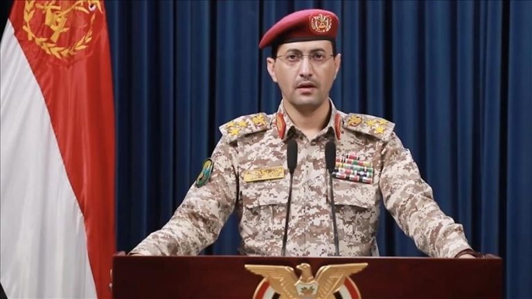 الحوثيون يعلنون استهداف “هدف حساس” في بئر السبع بصاروخ “ذو الفقار” رداً على الجرائم في غزة