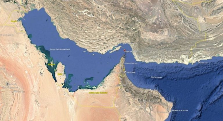 تصعيد عسكري خطير في الخليج العربي وتهديدات ترامب تشعل أزمة مضيق هرمز