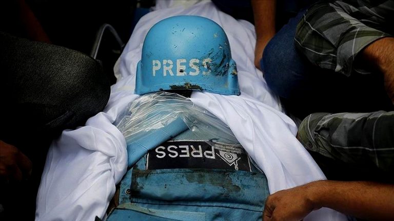 229 شهيدًا من الصحفيين في غزة منذ بدء الحرب.. والمكتب الإعلامي يدين الجريمة