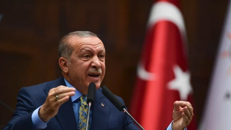 تركيا..رسوم مسيئة للأنبياء تستفز الأتراك..وأردوغان يتدخل