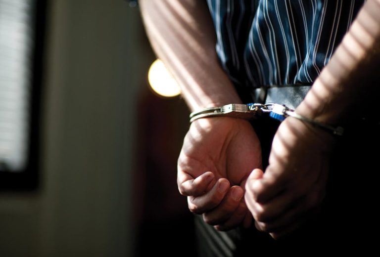 658 معتقل بسوريا في نصف سنة والحكومة وقسد والجيش بيلعبوا بالدولة