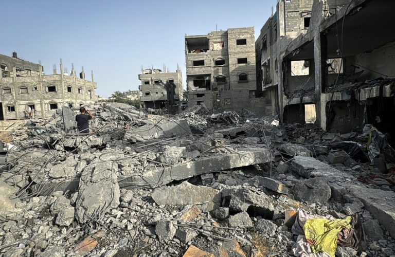 صحيفة عبرية: صفقة إنهاء الحرب على قطاع غزة قد تتضمن “مكافآت سياسية” لإسرائيل