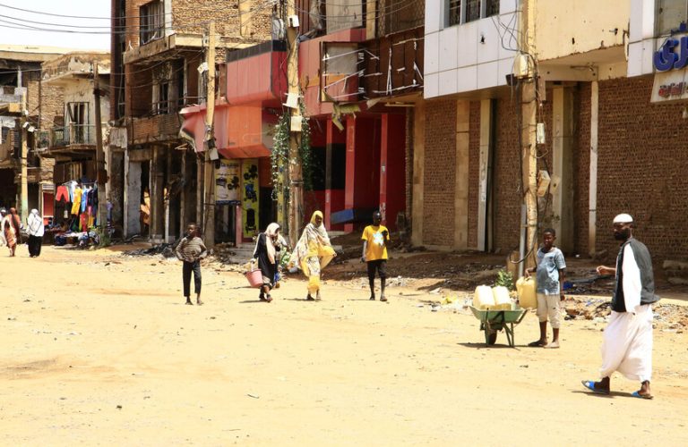اتهامات لحزب المؤتمر الوطني المنحل بإزكاء الصراع في السودان للعودة إلى السلطة بمساعدة الجيش