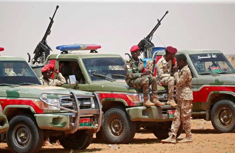 السودان..الجيش يدمر أكثر من 50 عربة قتالية للدعم السريع في منطقة أم لحم