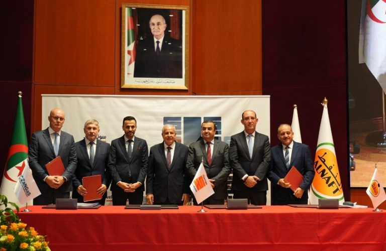 الجزائر تبرم 5 اتفاقيات للطاقة مع 5 شركات أجنبية