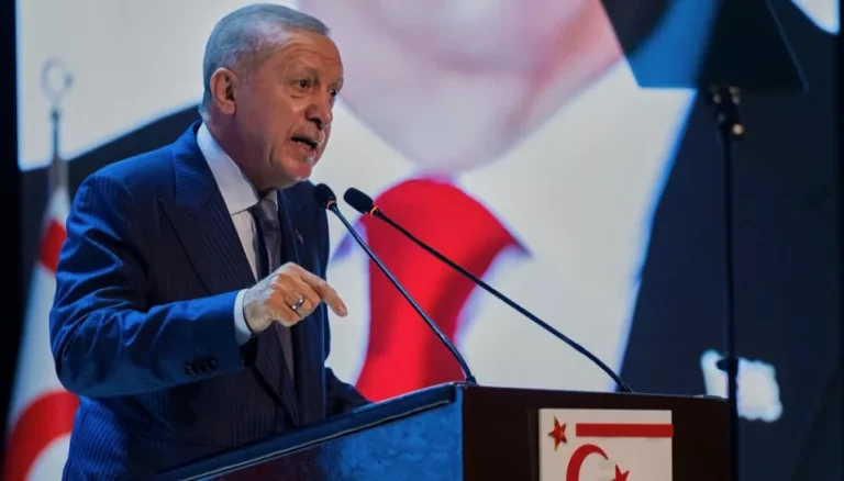 أردوغان يصعّد لهجته ضد نتنياهو ويشبهه بـ”هتلر”