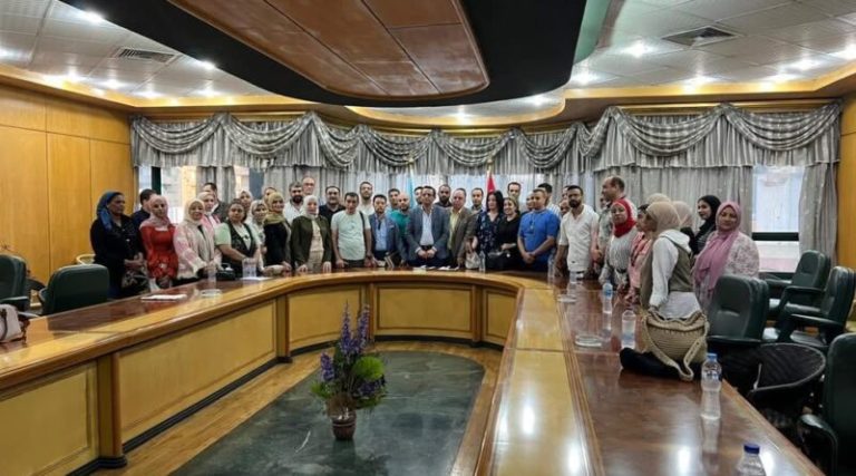 بعد تدخل خالد البلشي.. الصحفيون المؤقتون بالصحف القومية يؤجلون فاعليات الاحتجاج مؤقتا للبت في ملف تعيينهم