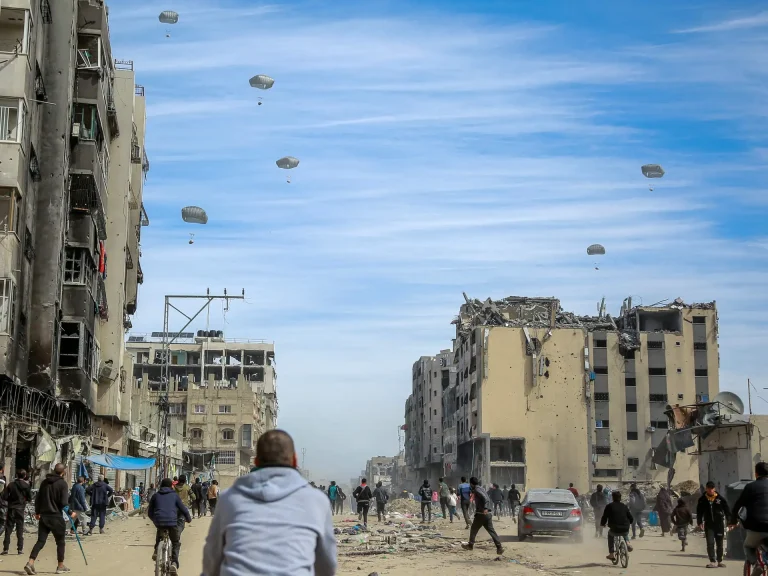 ألمانيا تعلن عن جسر جوي إنساني لغزة بالتنسيق مع الأردن وفرنسا وبريطانيا
