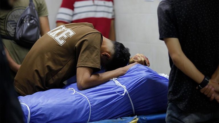 غارات إسرائيلية دامية على غزة تخلف 10 شهداء بينهم طفل رضيع