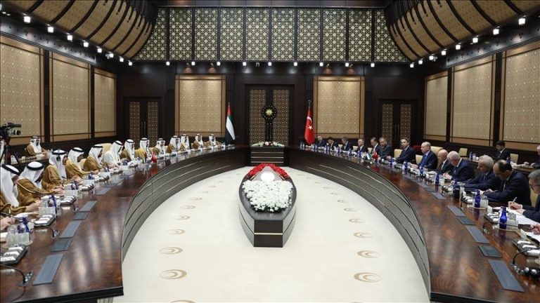 توقيع 7 مذكرات تفاهم استراتيجية بين تركيا والإمارات يعزز العلاقات الثنائية