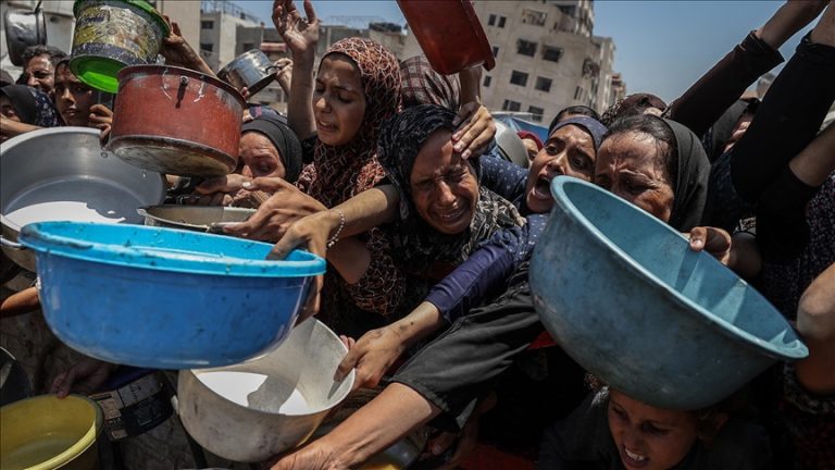 الأونروا: أطفال ومعاقون يموتون جوعًا في غزة وموظفونا يُغمى عليهم بسبب التجويع