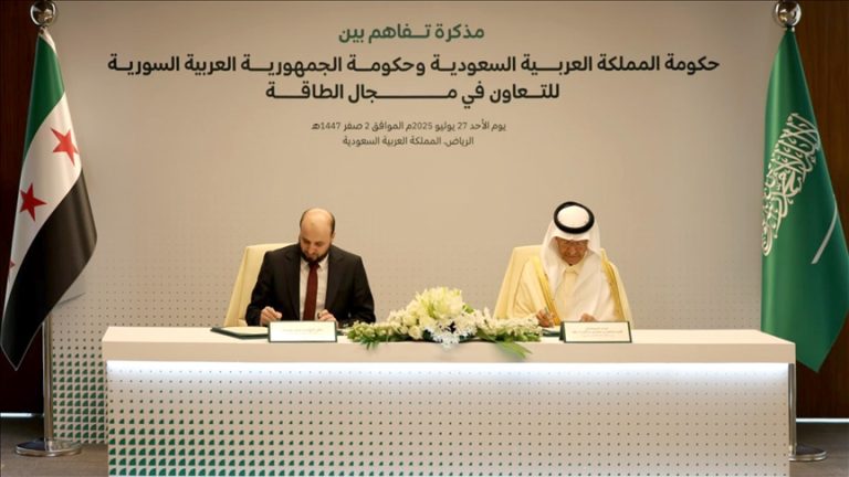 السعودية وسوريا توقّعان مذكرة تفاهم في مجالات الطاقة والكهرباء والنفط