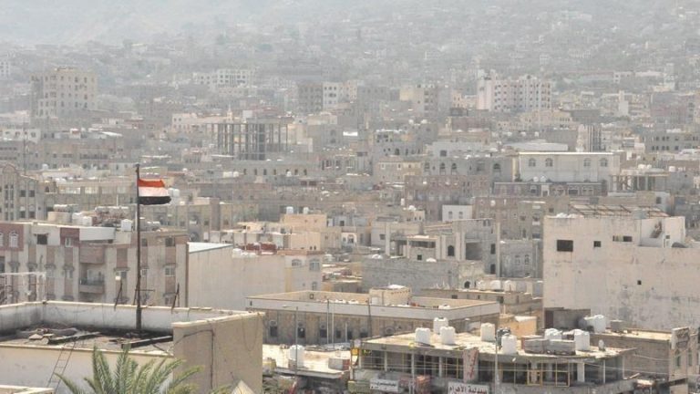 شرطة ريمة تتهم حنتوس بالتمرد وإطلاق النار، والحكومة تدين مقتله وتنعيه كمعلم للقرآن