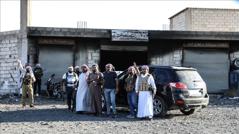 العشائر السورية  تعلن التزامها بوقف إطلاق النار بالسويداء