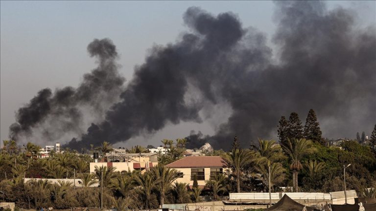 منظمة الصحة العالمية تدين هجمات إسرائيل على مقرها في دير البلح وتحذر: لا مكان آمن في غزة