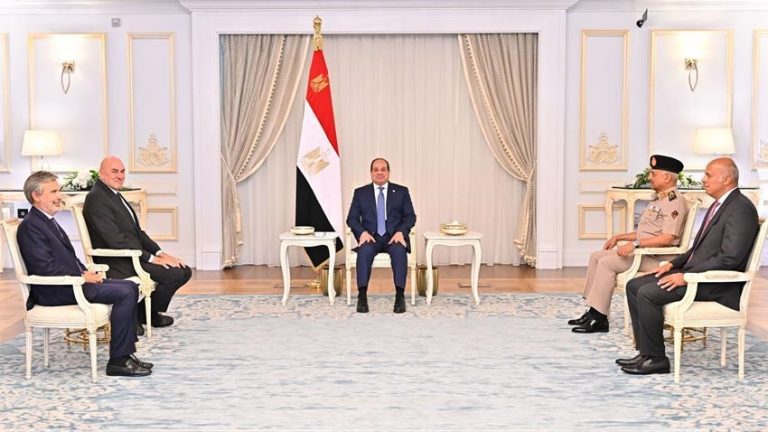 السيسي يبحث مع وزير الدفاع الإيطالي التعاون العسكري ووقف إطلاق النار في غزة