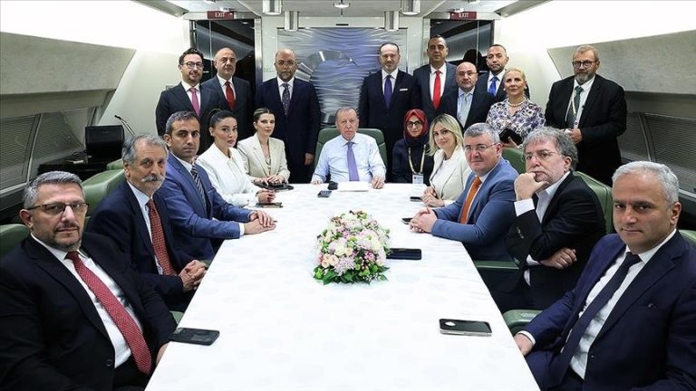 أردوغان: الشرع اتخذ موقفًا حازمًا.. وإسرائيل تُفشل مشروع الاستقرار في سوريا