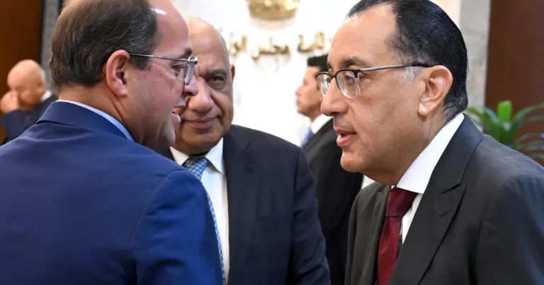 ارتفاع عجز الموازنة إلى 6.9% يفاقم الضغوط رغم 2.24 تريليون إيرادات