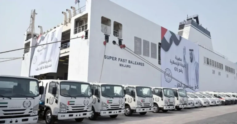 الإمارات ترسل أضخم شحنة مساعدات إنسانية بحرًا إلى قطاع غزة