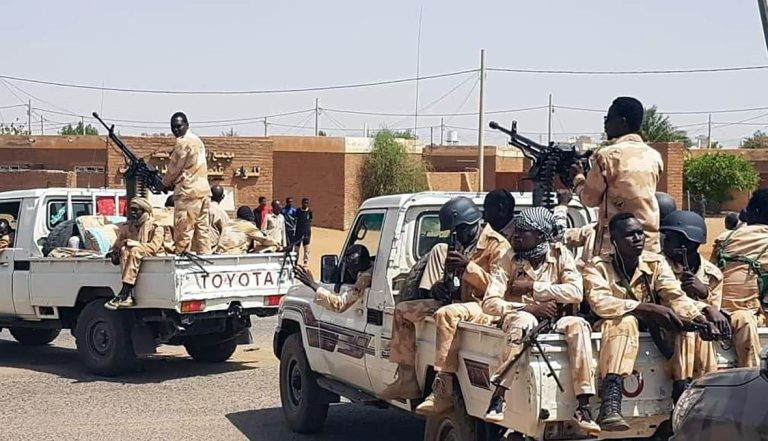 مصر تدعو جميع الأطراف في السودان لدعم العملية الانتقالية